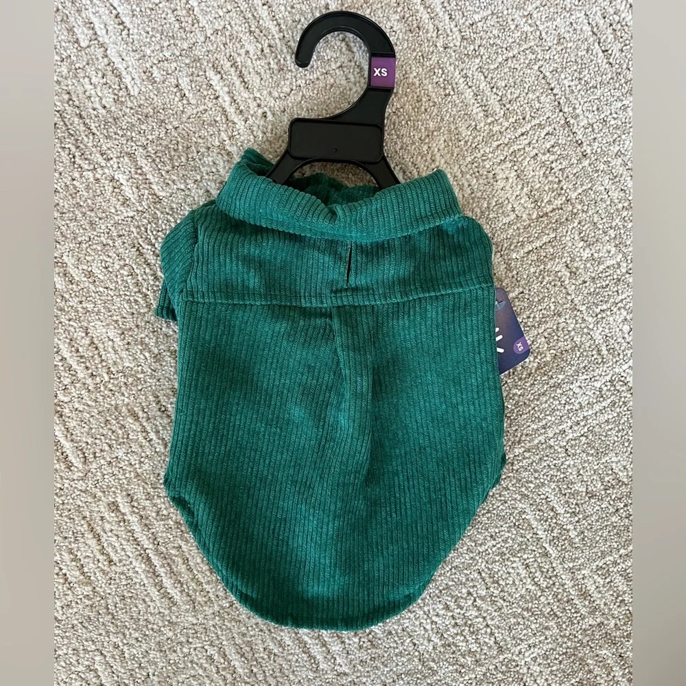 NWT - YOULY the hipster Pet Shirt - Size XXS - Green‎